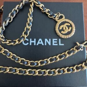 Chanel *Rare* Vintage Double Strand Leather and Chain Lava Medallion Belt 93A